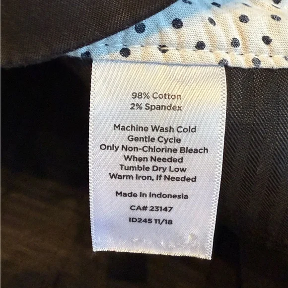 Talbots Perfect Crop size 10 black - Picture 4 of 9